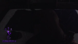 Una joven pareja gay amateur estadounidense disfruta de una follada anal interracial a pelo