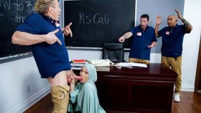 Sexy as fuck Muslim chick Kiki Cali rammed by three big dicks
