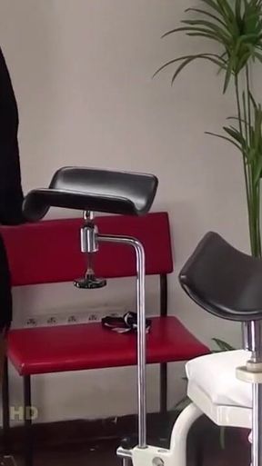 Vanessa gyno pussy whip