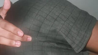 Những cô gái trẻ châu Á xinh đẹp còn trinh bị những dương vật khổng lồ đâm mạnh vào mông căng tròn trong góc nhìn POV.