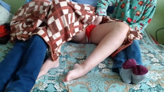 My girlfriend's sister riskily jerk off  me while the three of us were watching a film - Lesbian_illusion