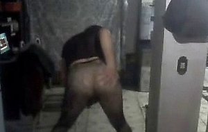 Cd in pantyhose shows his ass