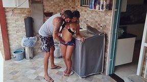 Married amateurs fucking on the washing machine in garage