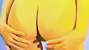 Curvy Deina explores lesbian sex with friend