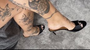 Mules Dangling