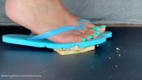 ASMR snack cake stomp
