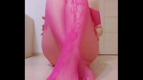 Sexy Lady Masturbates Wet Vagina On Cam