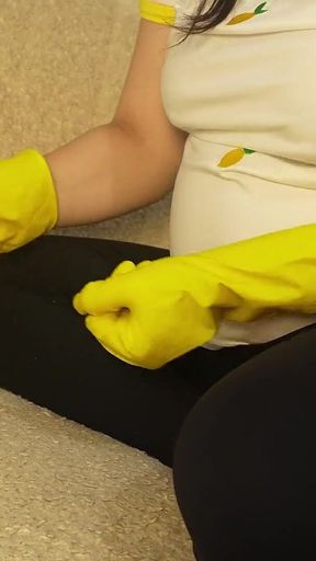 Giantess Stepsister Humiliates Tiny Stepbrother Giantess Stepsister Has a Yellow Latex Dishwashing Glove Because She