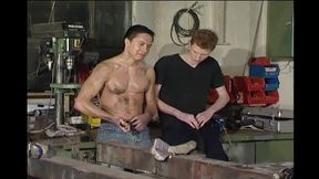 4 hot hand worker enjoy their creamy work break