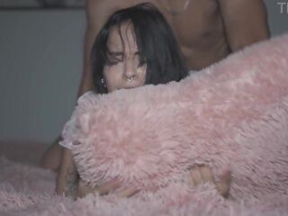 small prepaid hotty shows me what that babe can do in an hour