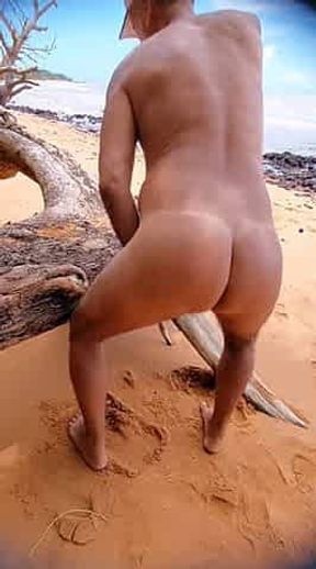 Ladysilva crossdress pelada na praia que bunda gostosa de marquinha