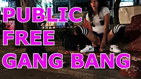 Public FREE GANG BANG en la calle, usada por 8 hombres en plena calle, me dejaron el hoyo bien abierto, LLEGA LA POLICIA! full on XRED