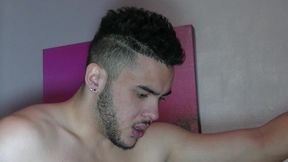 voici redwen mon ptoe arab qui va se faire doser par surprise par son pote ...