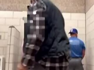 Bubble Butt Daddy at Restrooms Cruising