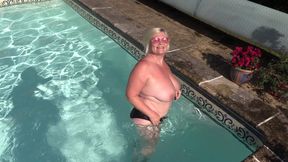Swimming Pool Solo