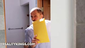 (Percy Sires) Lets Her '_s Employee (Scott Nails) Inside Their House While She Takes A Shower Upstairs - Reality Kings