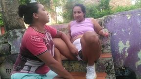 Amateur step sister gives a sloppy blowjob to her brother's untamed paleta