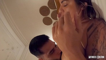 Brasileira safada em temporada na Europa pediu para ser filmada tomando rola - * Matheus Castro * * Bastet *