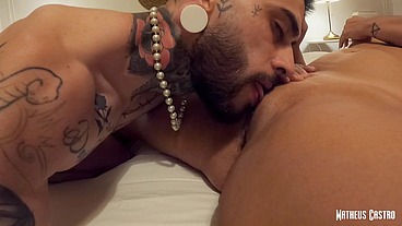 Brasileira safada em temporada na Europa pediu para ser filmada tomando rola - * Matheus Castro * * Bastet *