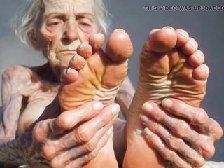 Granny Foot Oil Play - Self Massage Makes Her Slutty and Oozing