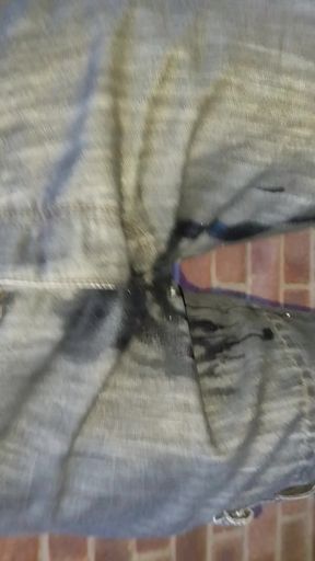 Wetting my pants outside bursting for a piss