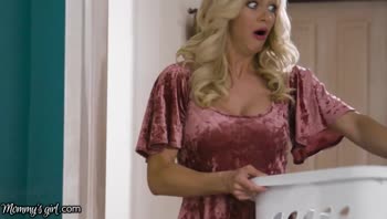 Lexi Lore's Step Mommy Lessons: A Teen (18+)'s POV on MILF Lust