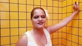 casamento da paty bumbum com o anao mais famoso da televisao brasileira zezinho teves . na lua de mel me judiou no anal mas me fez gozar gostoso. ( direcao nego catra) el toro de