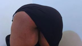 Arabian Muslim Maid Cleaning My Room & I See Her Huge Ass & Naked Chubby Body Then I Start Masturbat