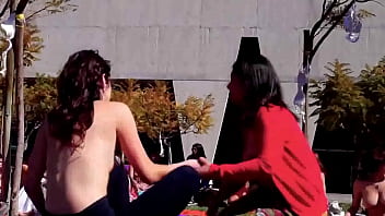 ense&ntilde_ando las tetas en chile