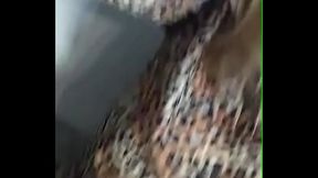 JE LUI PISSE SUR LA BITE J'_avais envie, tr&egrave_s envie de... faire pipi ! Une ...