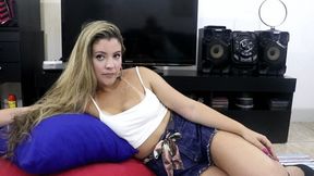 Smoking Girls Sexy 120's Model Andressa Video 0044