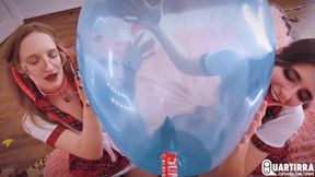 Q921 Mariette and Cosette make you pop balloons with your wood - 480p