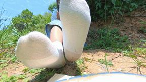 HDERER Outdoor Dirty Feet POV Trampling