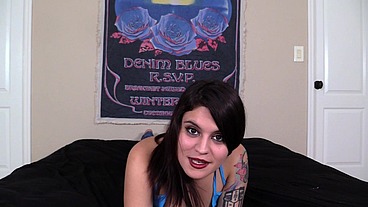 Porn Stars w Tattoos & Small Tits Webcam Stripteases