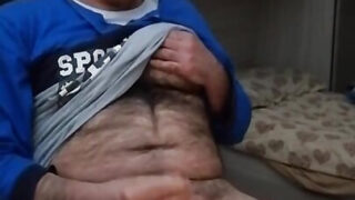 Masturbaatio, siemensyöksy, kullit, isä – kotitekoinen soolotyttöelokuva karhusta, amatöörieurooppalaiset homot panevat perseensä, iso kulli