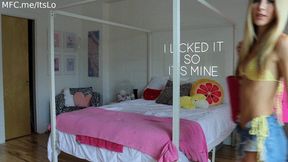 Lick My Pussy While I Get Fucked