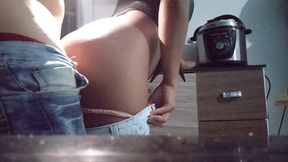 ela me seduz so pra me montar e pegar todo o leite