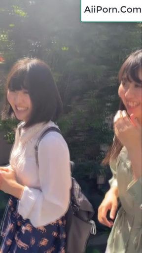 豊○区の私立女子大生2人組にキャンパス内の階段の踊り場でぶっかけ - Japanese