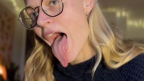Swallowing your tiny tongue girlfriend - tongue vore fetish