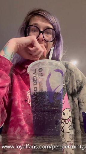 6’7 Tall Goddess Eating & Burping