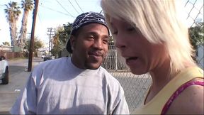 Sexy MILF Aliana Love gets her hole pleasured with handjobs and doggystyle