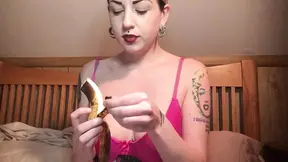 Red Lipped Banana Blowjob