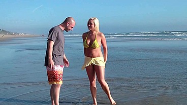 Dayna Vendetta's Big Tits Fucked by Ralph Long on the Beach