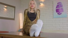 Worship Socks And Pantyhose Of Khaleesi Daenerys From Ukraine - Russian Language - HD 2560x1440