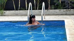 Te seduzco en piscina