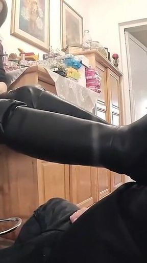 Smoking and humiliating