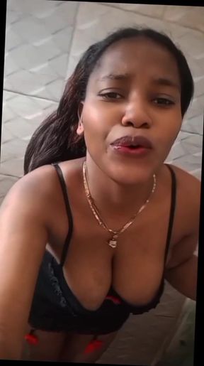 Between desire and temptation... I'm not thinking about it so much... Just look at me