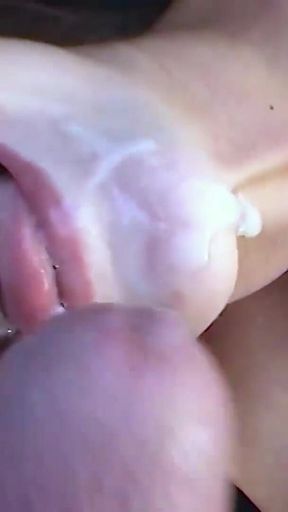 Petty (19) sperm for her mouth cunt