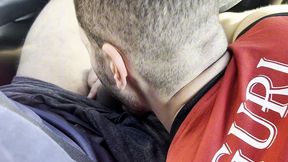 o motorista pauzudo quis brincar com o cuzinho do passageiro