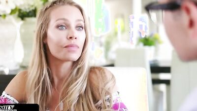 Horny MILF bombshell Nicole Aniston makes her stepson very happy